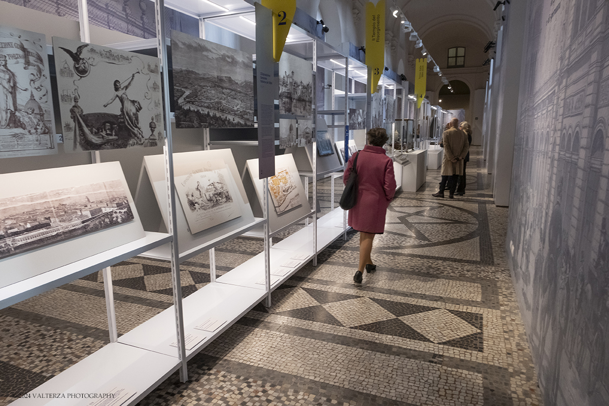 _DSF6213.jpg - 21/10/2024. Torino. Lâ€™esposizione, vuole ricordare, a 140 anni dallâ€™evento, il primo allestimento del Museo del Risorgimento: il Tempio del Risorgimento che fu collocato in uno spazio dellâ€™Esposizione Generale Italiana del 1884, tenutasi nel Parco del Valentino. Nella foto in visita alla mostra