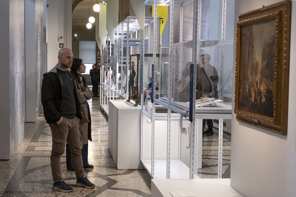 _DSF6314.jpg - 21/10/2024. Torino. Lâ€™esposizione, vuole ricordare, a 140 anni dallâ€™evento, il primo allestimento del Museo del Risorgimento: il Tempio del Risorgimento che fu collocato in uno spazio dellâ€™Esposizione Generale Italiana del 1884, tenutasi nel Parco del Valentino. Nella foto in visita alla mostra