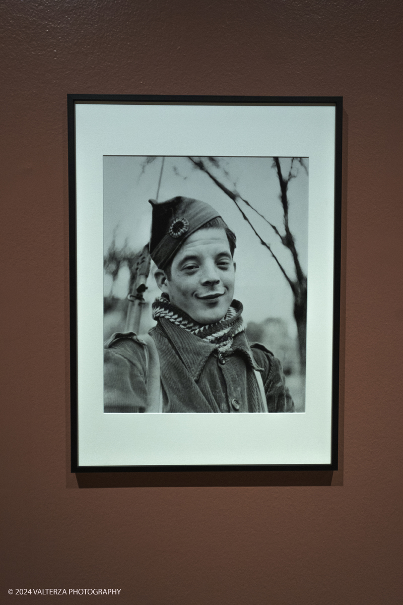 _DSF5974.jpg - 13/02/20224. Torino. Dal 14 Febbraio a CAMERA - Centro Italiano per la Fotografia la tragica guerra civile spagnola, e il rapporto professionale e sentimentale fra Robert Capa e Gerda Taro sono il fulcro della mostra  che con oltre 120 fotografie racconta una stagione intensa di fotografia, guerra e amore. Nella foto Robert Capa, ritratto di un giovane miliziano, Madrid ,Novembre/ Dicembre 1936