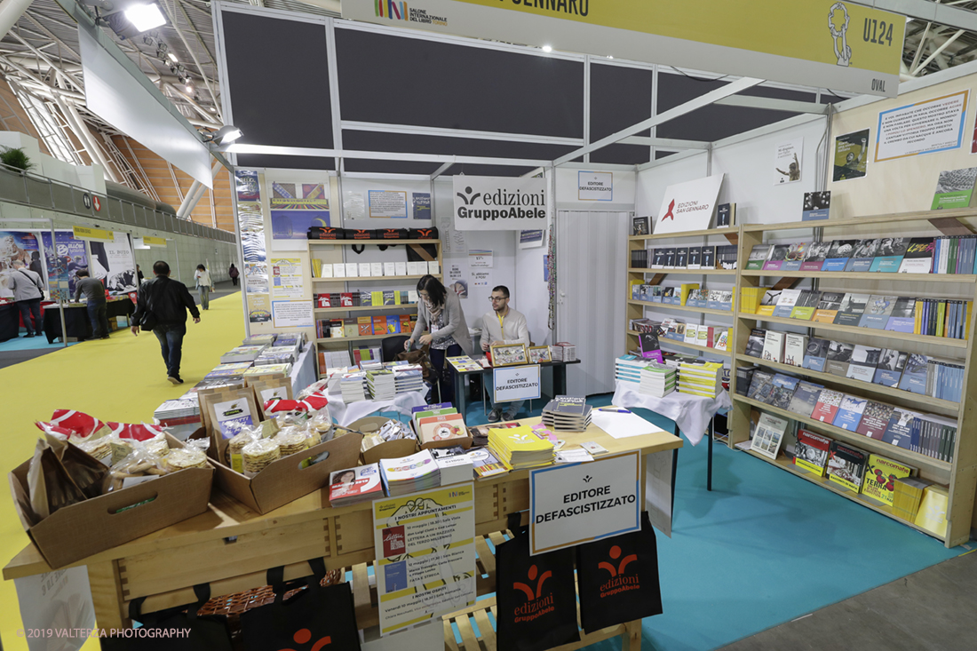 _G3I3988.jpg - 09/05/2019. Torino, 32mo Salone Internazionale del Libro. Nella foto lo stand di Edizioni Gruppo Abele nel nuovo spazio dell'Oval