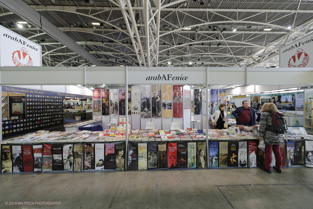 _G3I4045.jpg - 09/05/2019. Torino, 32mo Salone Internazionale del Libro. Nella foto lo stand di arabAFenice nel nuovo spazio dell'Oval