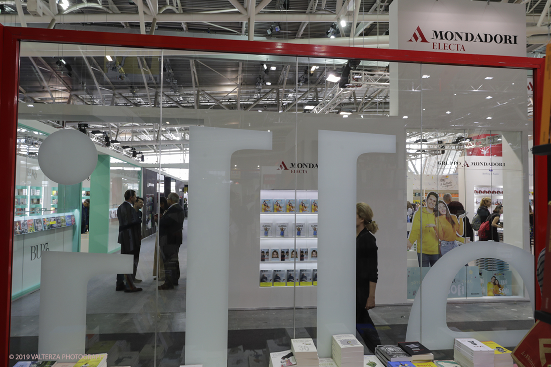 _G3I4254.jpg - 09/05/2019. Torino, 32mo Salone Internazionale del Libro. Nella foto  lo stand di Feltrinelli nel nuovo spazio dell'Oval