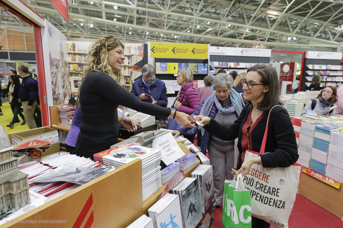 _G3I4256.jpg - 09/05/2019. Torino, 32mo Salone Internazionale del Libro. Nella foto  lo stand di Feltrinelli nel nuovo spazio dell'Oval