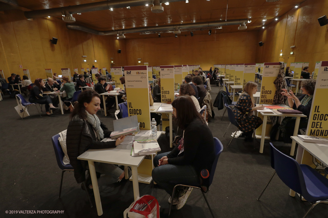 _G3I4423.jpg - 09/05/2019. Torino, 32mo Salone Internazionale del Libro. Nella foto la sala gialla del Lingotto ospita l'international book forum