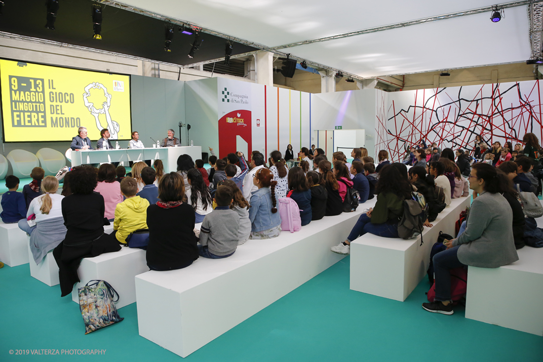 _X9B3380.jpg - 09/05/2019. Torino, 32mo Salone Internazionale del Libro. Nella foto conferenza su Leonardo per i piÃ¹ giovani all'interno dll'Arena del Bookstock Village.