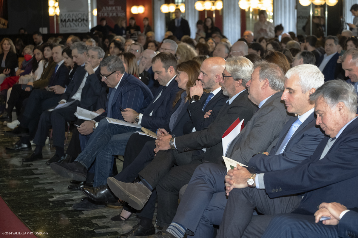 _DSF6218.jpg - 14/02/2014.Torino. Il Salone Internazionale del Libro di Torino torna tra i padiglioni del Lingotto Fiere da giovedÃ¬ 9 a lunedÃ¬ 13 maggio 2024, sotto la nuova direzione di Annalena Benini. Vita immaginaria Ã¨ il tema della XXXVI edizione. Nella foto il parterre del Salone tel Teatro Regio che ha ospitato l'evento