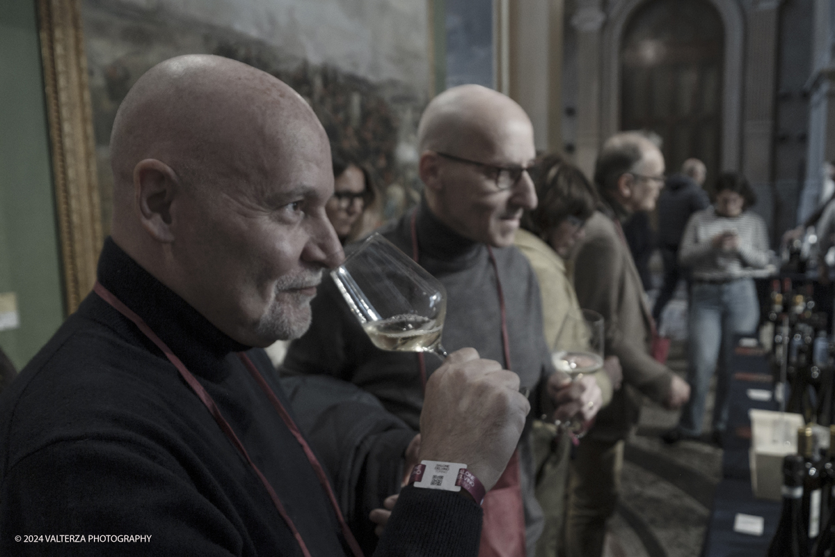 _DSF7098.jpg - 03/03/2024. Torino. Il Salone del Vino di Torino giunge alla sua seconda edizione da sabato 2 a lunedÃ¬ 4 marzo allâ€™interno di due spazi espositivi: le OGR Torino e il Museo Nazionale del Risorgimento Italiano. Nella foto le degustazioni del pubblico al Museo del Risorgimento