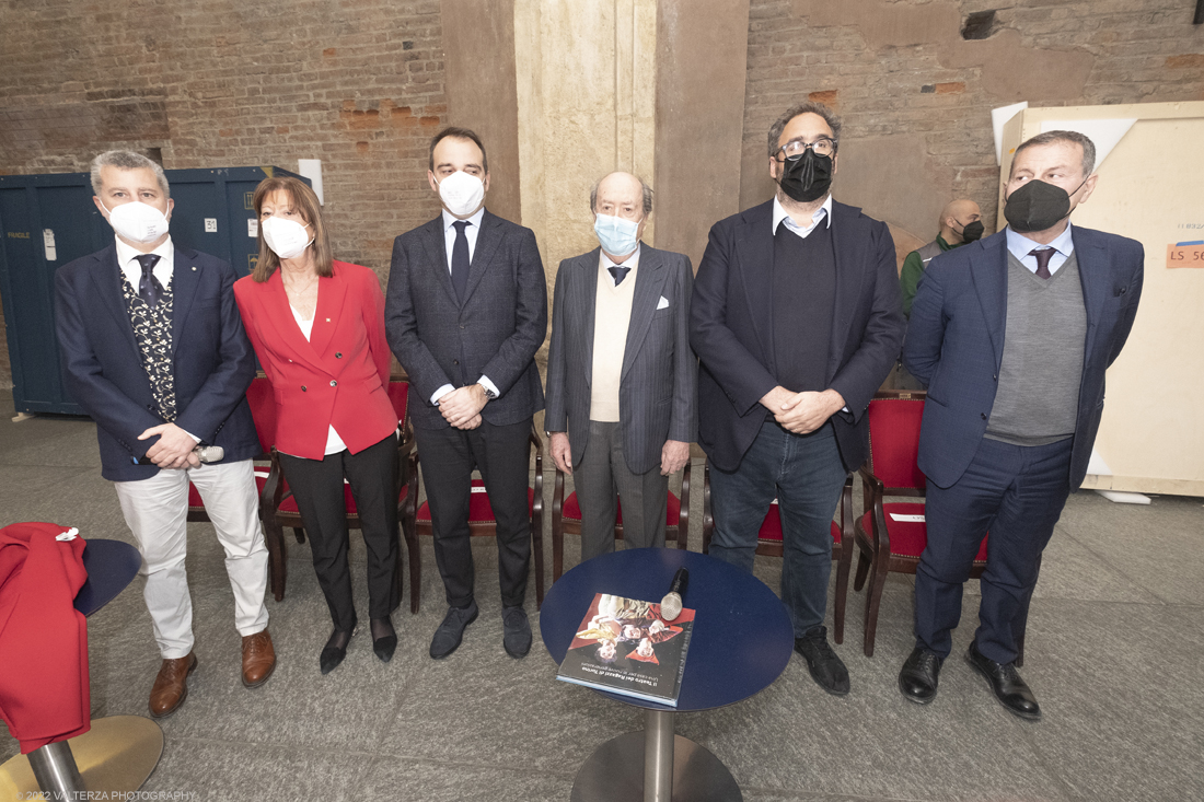 _DSF9691.jpg - 25/03/2022. Torino. Anticipazione della mostra â€˜Invito a Pompeiâ€™, che sarÃ  aperta al pubblico dallâ€™8 aprile al 29 agosto 2022. In questa occasione si Ã¨ assistito allâ€™apertura in diretta delle due casse che contengono il Mosaico con delfino di ambiente termale (tepidarium), 50-79 d.C, Boscoreale, villa della Pisanella e la Parete affrescata con pittura da giardino, 25-50 d.C, Pompei VI 17, 42 - Casa del Bracciale dâ€™oro. Nella foto  le autoritÃ  intervenute a presentazione dell'evento Stefano Lo Russo, Sindaco CittÃ  di TorinoRosanna Purchia, Assessora alla Cultura CittÃ  di TorinoSalvatore Nastasi, Segretario Generale Ministero della CulturaMassimo Osanna, Direttore Generale Musei Ministero della CulturaGabriel Zuchtriegel, Direttore Parco Archeologico di PompeiMaurizio Cibrario, Presidente Fondazione Torino Musei