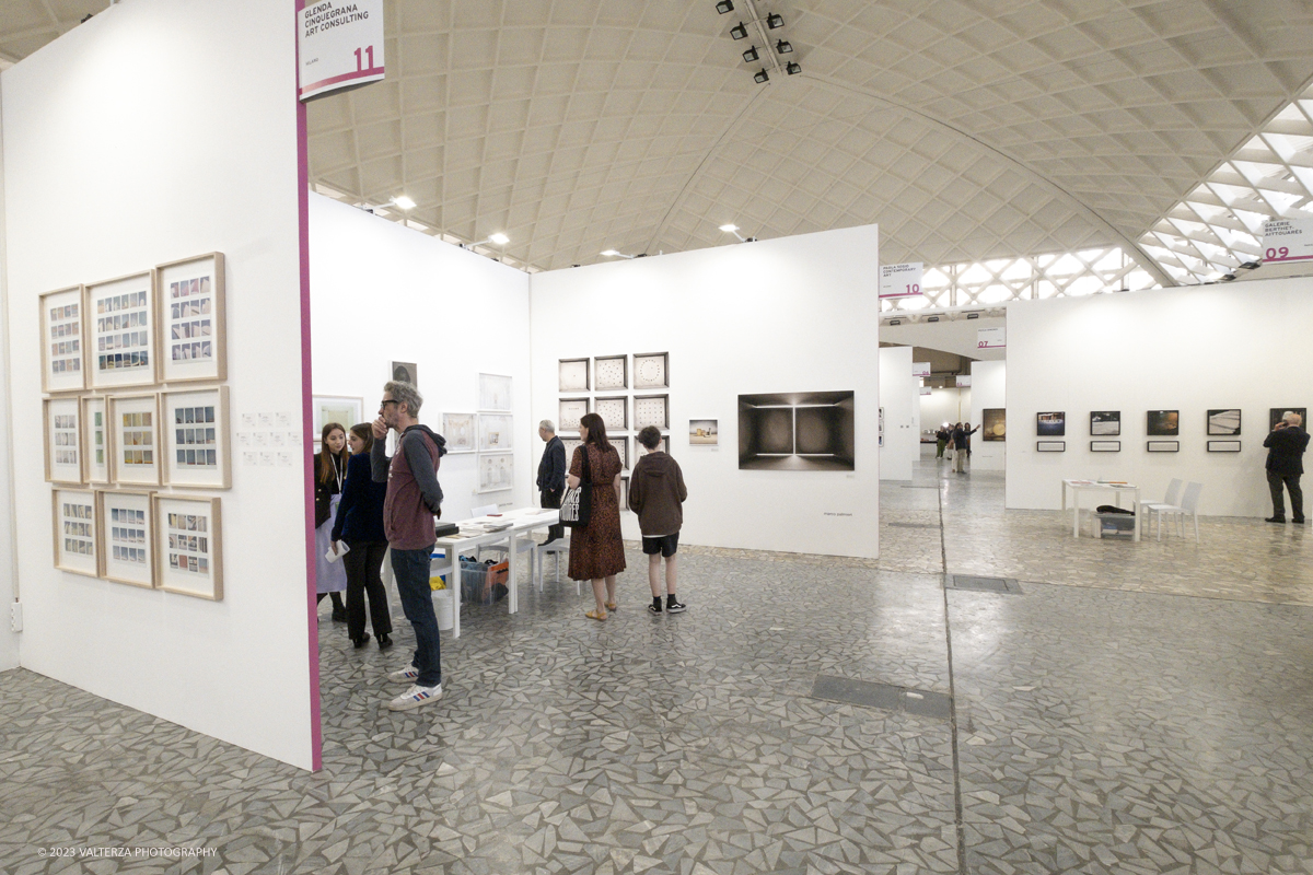 _DSF3943.jpg - 04/05/2023. Torino. The Phair-Photo Art Fair, lâ€™appuntamento annuale dedicato allâ€™immagine e alla fotografia di Torino. Gallerie nazionali ed  internazionali dâ€™arte contemporanea e di fotografia, presentano i loro progetti espositivi. Nella foto parte dell'allestimento della mostra