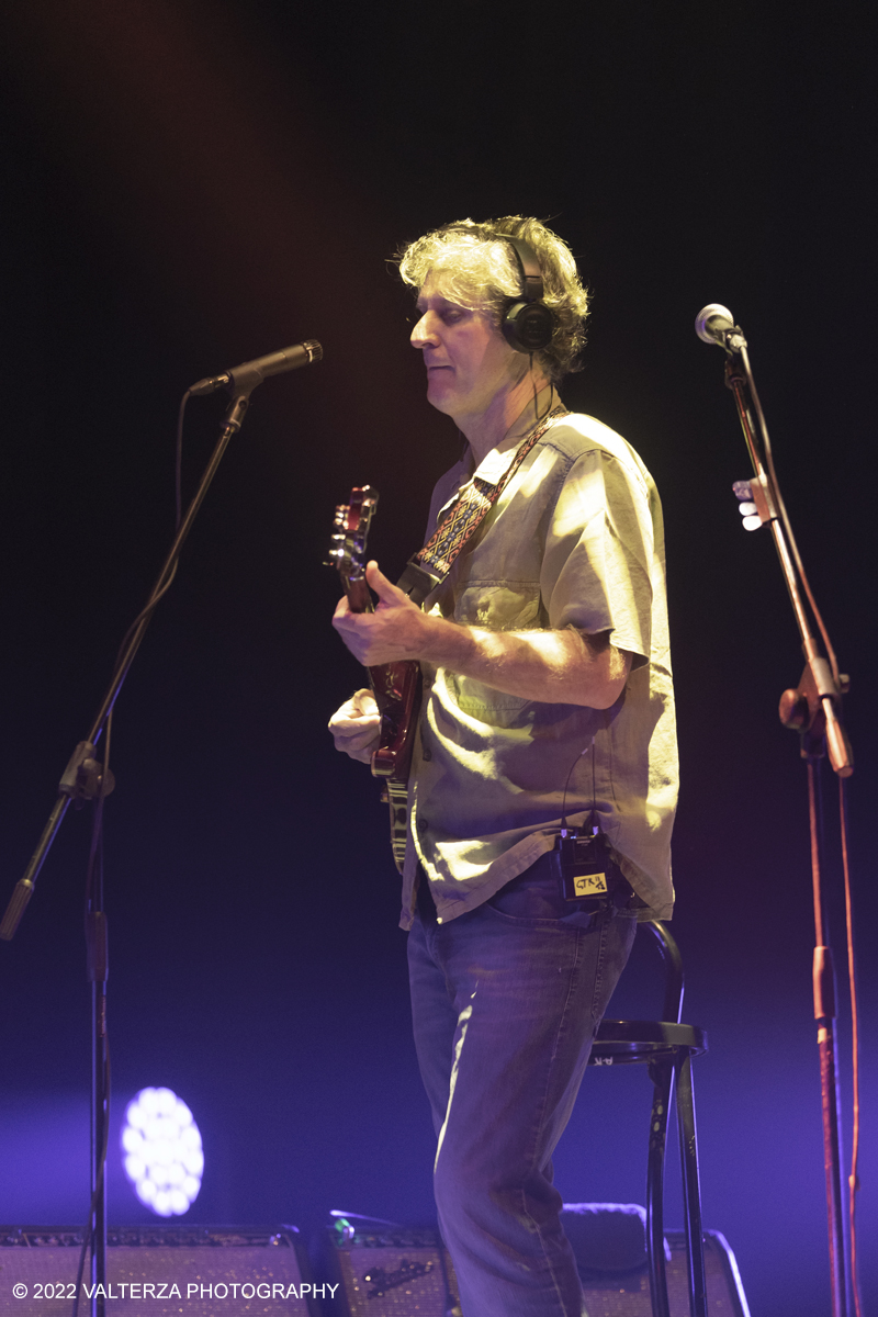 _G3I9014.jpg - 15/06/2022.Torino. Nascimento Ã¨ un idolo della musica brasiliana, un cantautore celebrato in tutto il Mondo. Parte da Torino il tour di addio ai palchi di Nascimiento. Nella foto Wilson Lopes alla chitarra