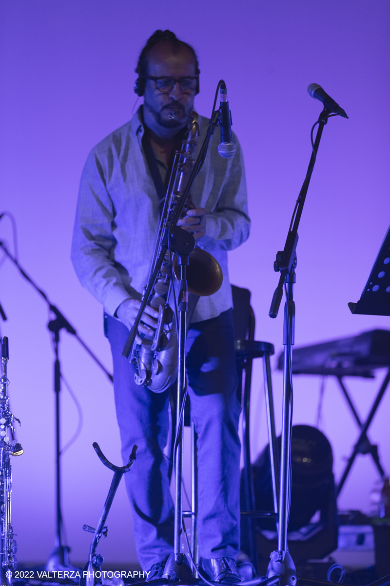 _G3I9161.jpg - 15/06/2022.Torino. Nascimento Ã¨ un idolo della musica brasiliana, un cantautore celebrato in tutto il Mondo. Parte da Torino il tour di addio ai palchi di Nascimiento. Nella foto Vidor Santiago al Sax