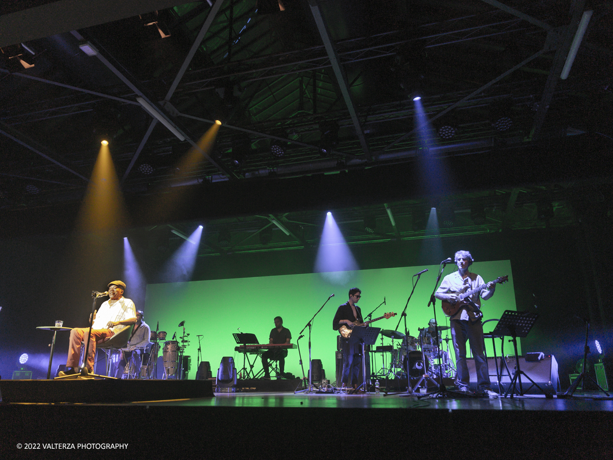 _X9B9972.jpg - 15/06/2022.Torino. Nascimento Ã¨ un idolo della musica brasiliana, un cantautore celebrato in tutto il Mondo. Parte da Torino il tour di addio ai palchi di Nascimiento. Nella foto Milton Nascimento ed il suo complesso