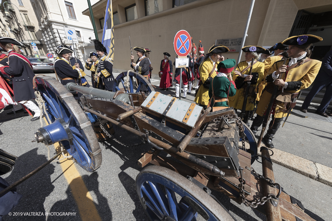 _G3I3981.jpg - 7/09/2019. Torino. Cerimonie di celebrazione dell'evento  con il gruppo storico Pietro Micca. Nella foto un momento di preparazione e socializzazione in attesa di iniziare a dare vita all'evento.