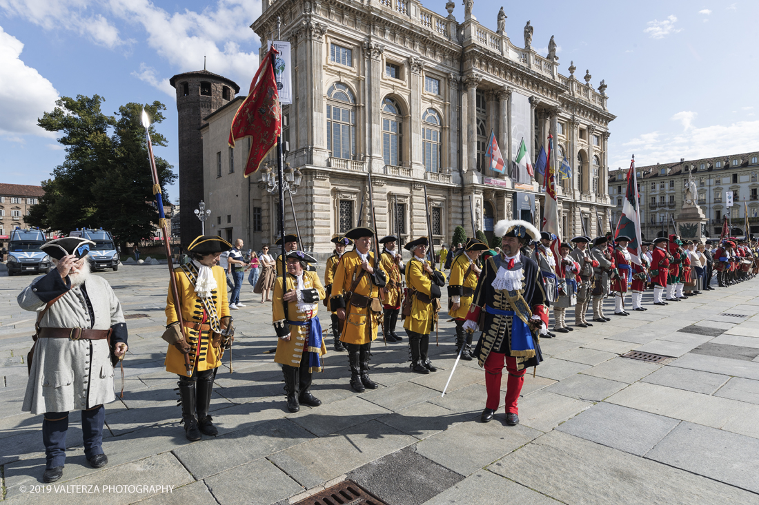 _G3I4199.jpg - 7/09/2019. Torino. Cerimonie di celebrazione dell'evento  con il gruppo storico Pietro Micca. Nella foto Parata storica in Piazza Castello.