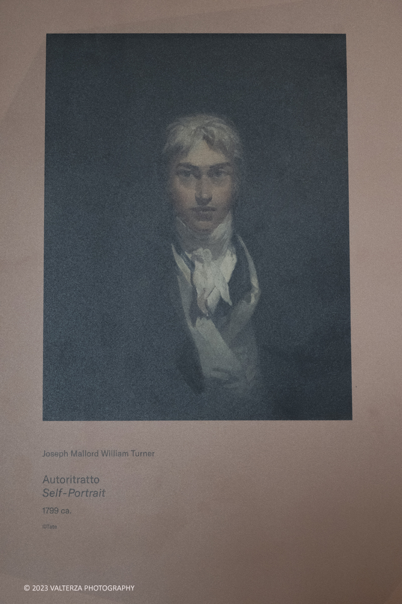 _DSF0299.jpg - 12/10/2023. Venaria Reale. La Reggia di Venaria prosegue anche la collaborazione con la Tate UK celebrando il grande pittore romantico inglese: Joseph Mallord William Turner (1775-1851). La mostra, curata dalla storica dellâ€™arte inglese Anne Lyles, presenta dal 13 ottobre 2023 al 28 gennaio 2024 la selezione di una quarantina di opere provenienti dal celebre museo londinese. Nella foto  JMW Turner Autoritratto 1799