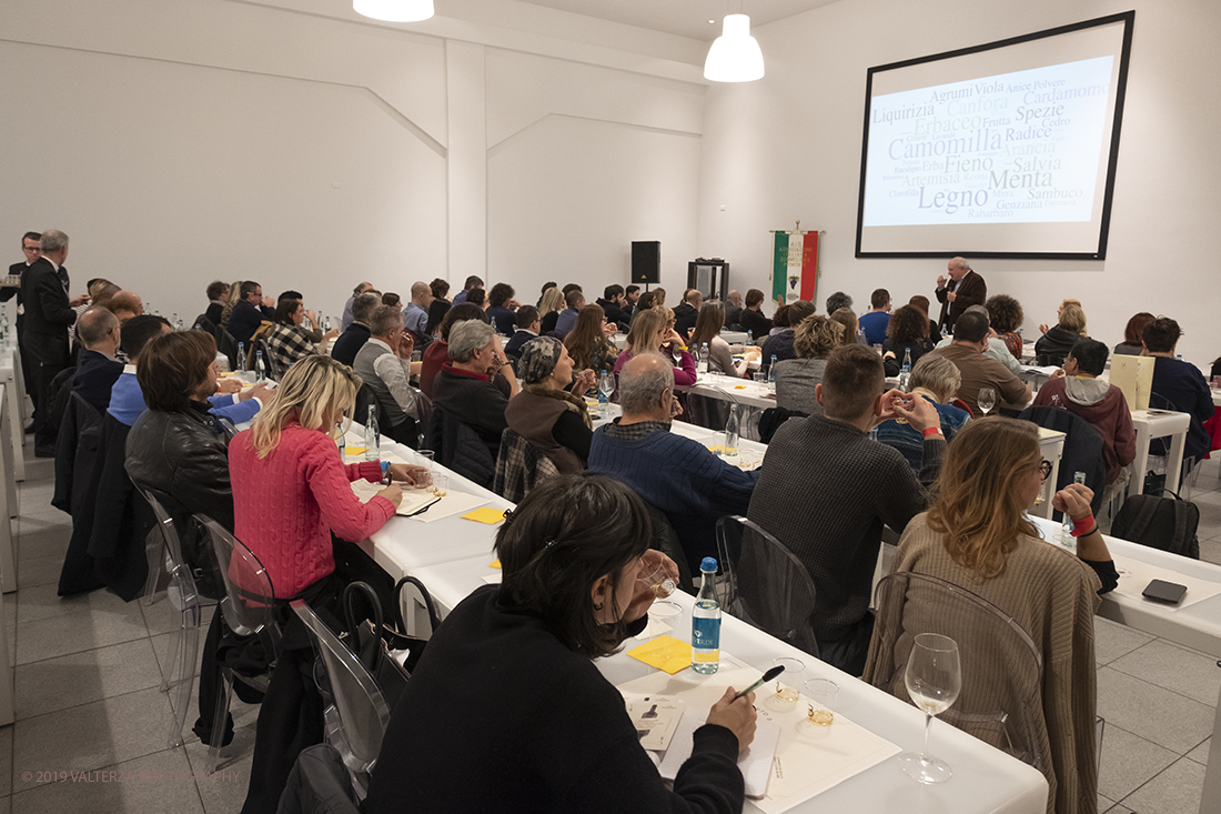 _DSF4871.jpg - 16-11-2019. Torino.   al vino aromatizzato Ã¨ stato dedicato un weekned giornata con degustazioni, miscelazioni e workshop, organizzata dallâ€™Istituto del Vermouth che ha invitato i 18 produttori storici per raccontare segreti e tradizione dello storico aperitivo. Nella foto l'ara dove si svolgono i workshop sul vermouth  per raccontare segreti e tradizione dello storico aperitivo.