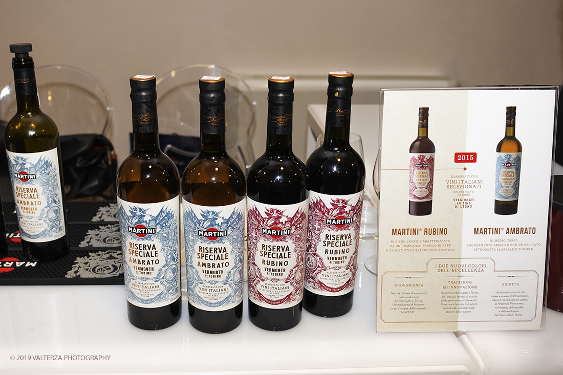 _DSF4965.jpg - 16-11-2019. Torino.   al vino aromatizzato Ã¨ stato dedicato un weekned giornata con degustazioni, miscelazioni e workshop, organizzata dallâ€™Istituto del Vermouth che ha invitato i 18 produttori storici per raccontare segreti e tradizione dello storico aperitivo. Nella foto l'area dove si degustano i Vermouth di 18 produttori storici italiani.