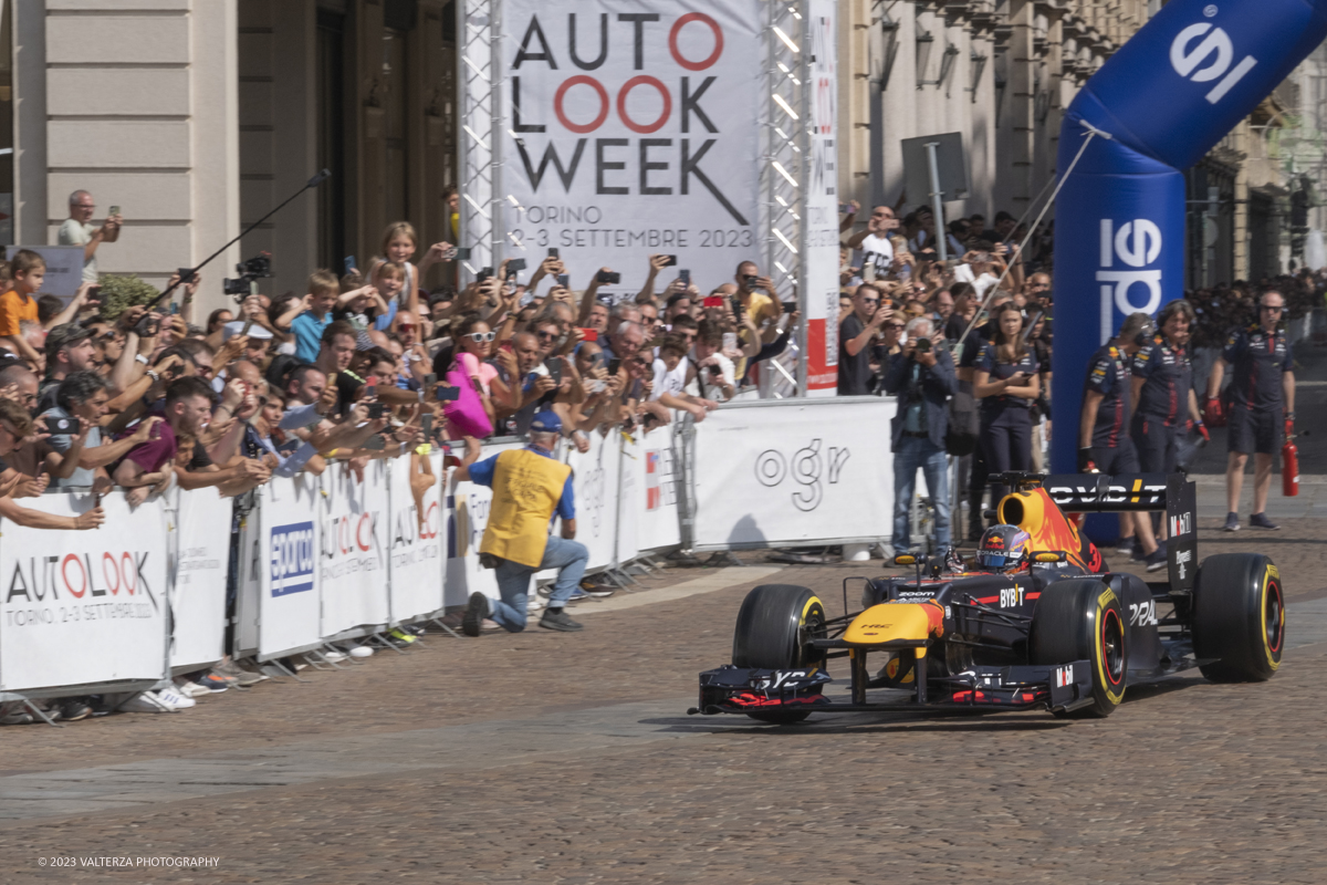 _DSF1566.jpg - 02/09/2023. Torino. Autolook Week Torino Ã¨ il festival che celebra la storia del motorsport e le auto da competizione. Nella foto momenti dell'esibizione della F1 Red Bull RB8