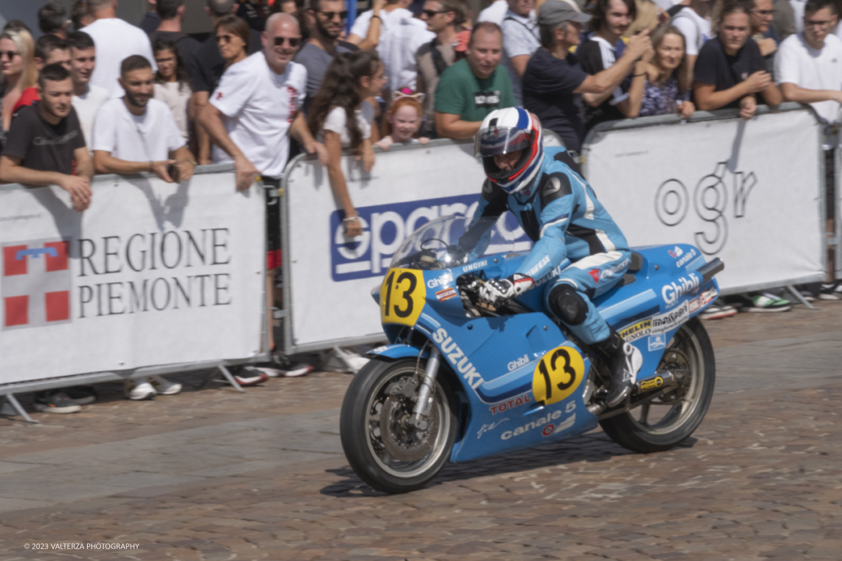 _DSF1960.jpg - 02/09/2023. Torino. Autolook Week Torino Ã¨ il festival che celebra la storia del motorsport e le auto da competizione. Nella foto l'esibizione di Franco Uncini con la moto Suzuki