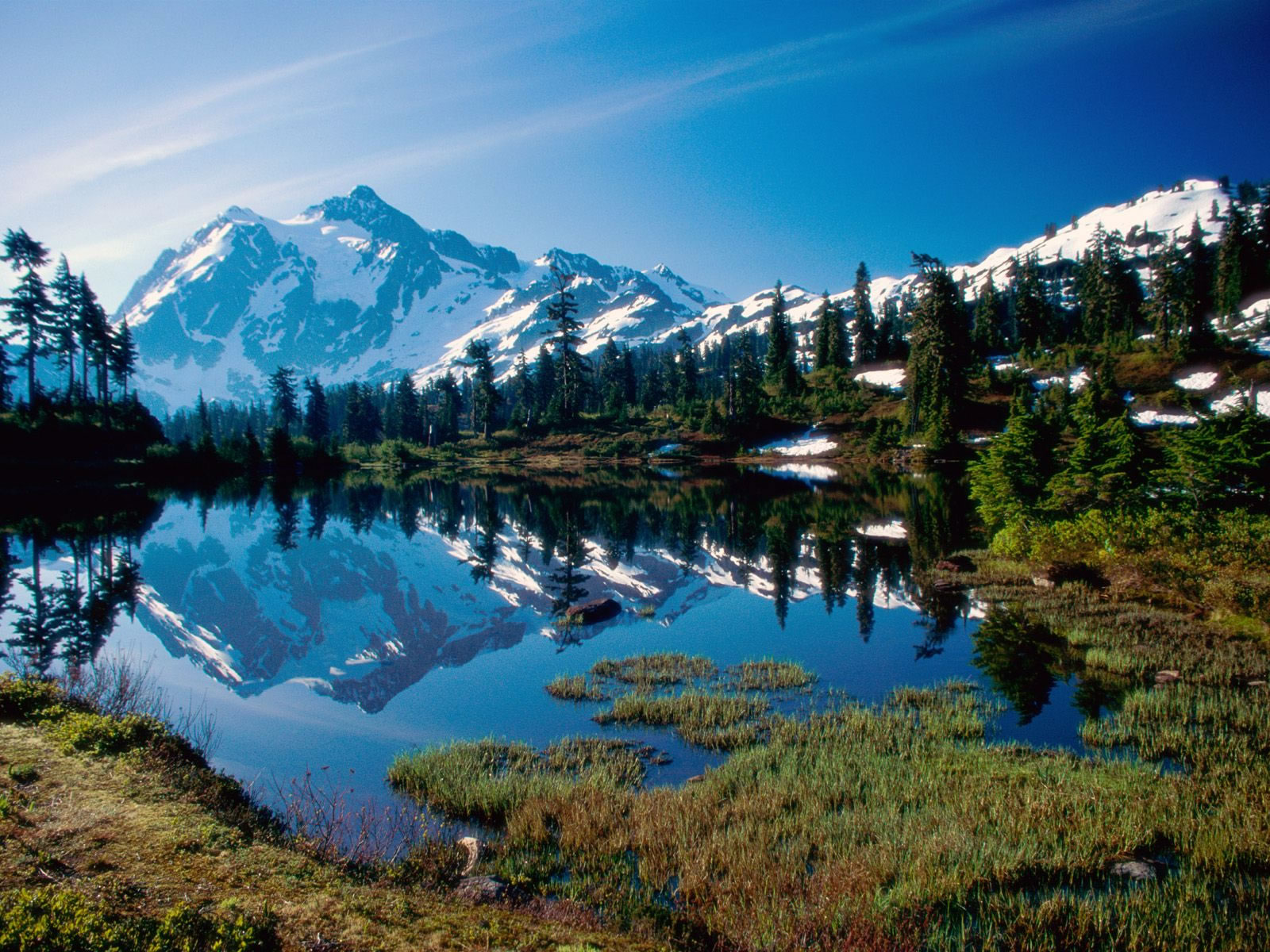 Mountain natural. Национальный парк Норт-Каскейдс США. Каскадные горы штат Вашингтон. Национальный парк Северные каскады штат Вашингтон США. Природа Вашингтона штата каскадные горы.