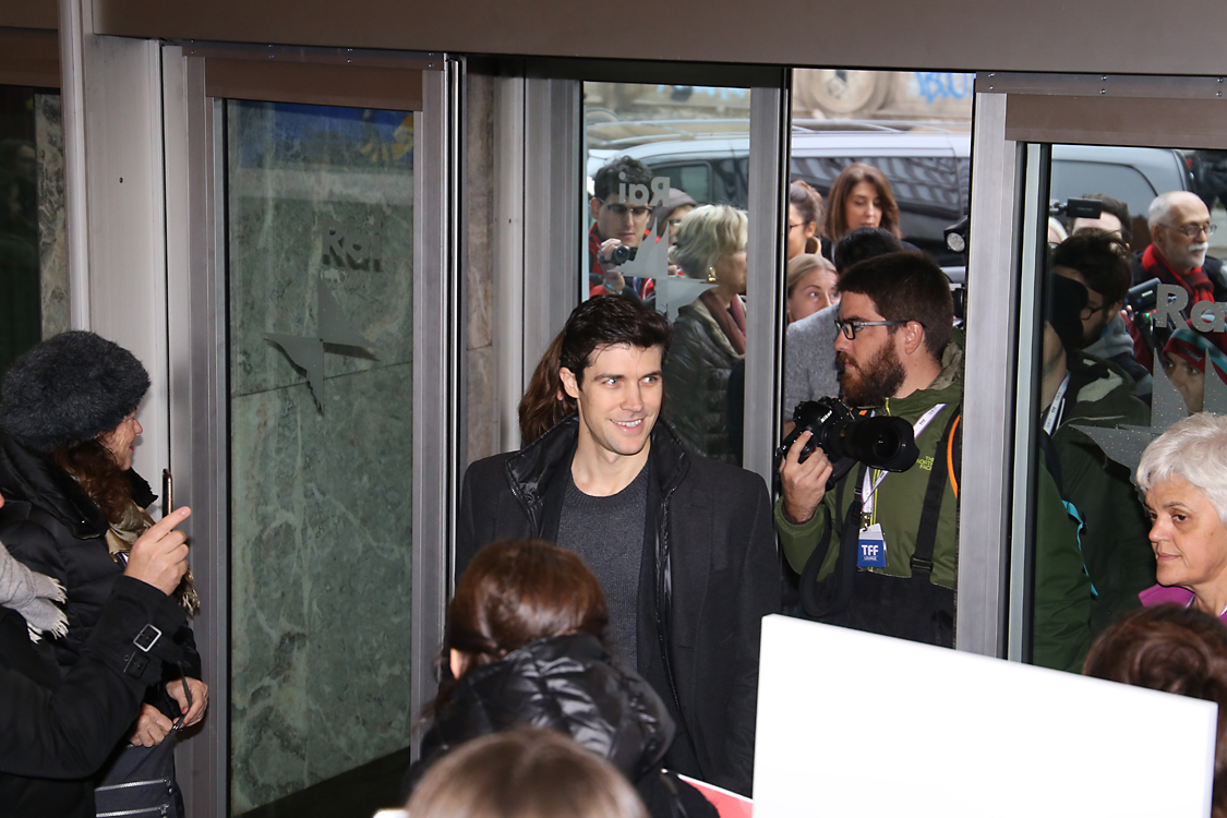 ConfStampa_125.jpg - Roberto Bolle e Francesca Pedroni regista di Roberto Bolle. L’arte della danza (Italia, 2016).