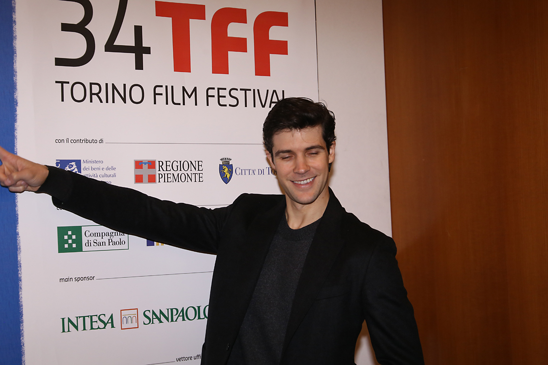 ConfStampa_137.jpg - Roberto Bolle e Francesca Pedroni regista di Roberto Bolle. L’arte della danza (Italia, 2016).