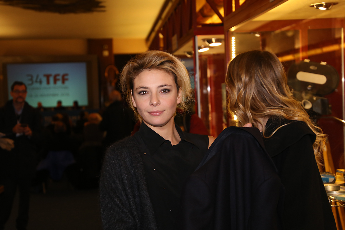 ConfStampa_84.jpg - Andrea Molaioli (regista), Jasmine Trinca, Ludovico Tersigni, Barbara Ramella (attori), Francesco Bruni, Ludovica Rampoldi (sceneggiatori), Francesca Cima, Paola Malanga (produttrici) di Slam – Tutto per una ragazza(Italia, 2016).