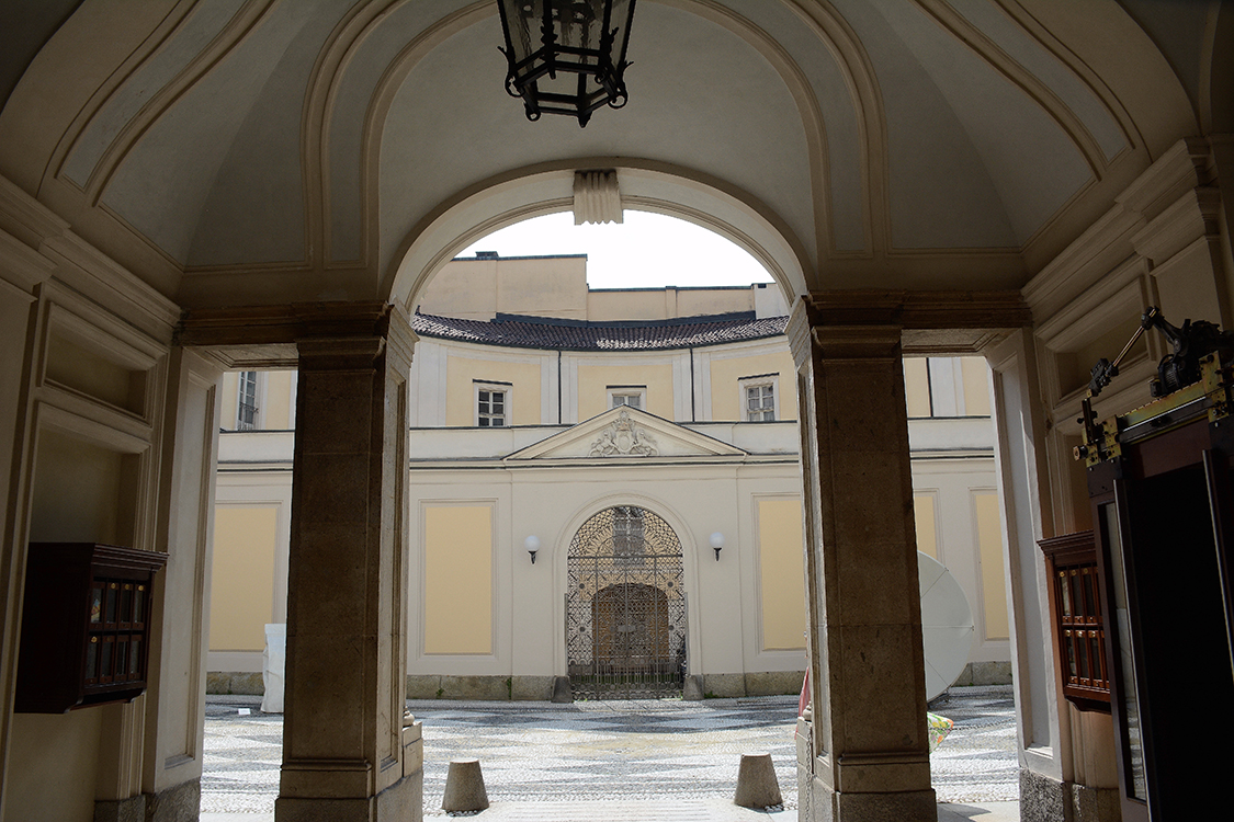 DSC_3506.JPG - Palazzo Costa Carrù della Trinità - Via San Francesco da Paola, 17