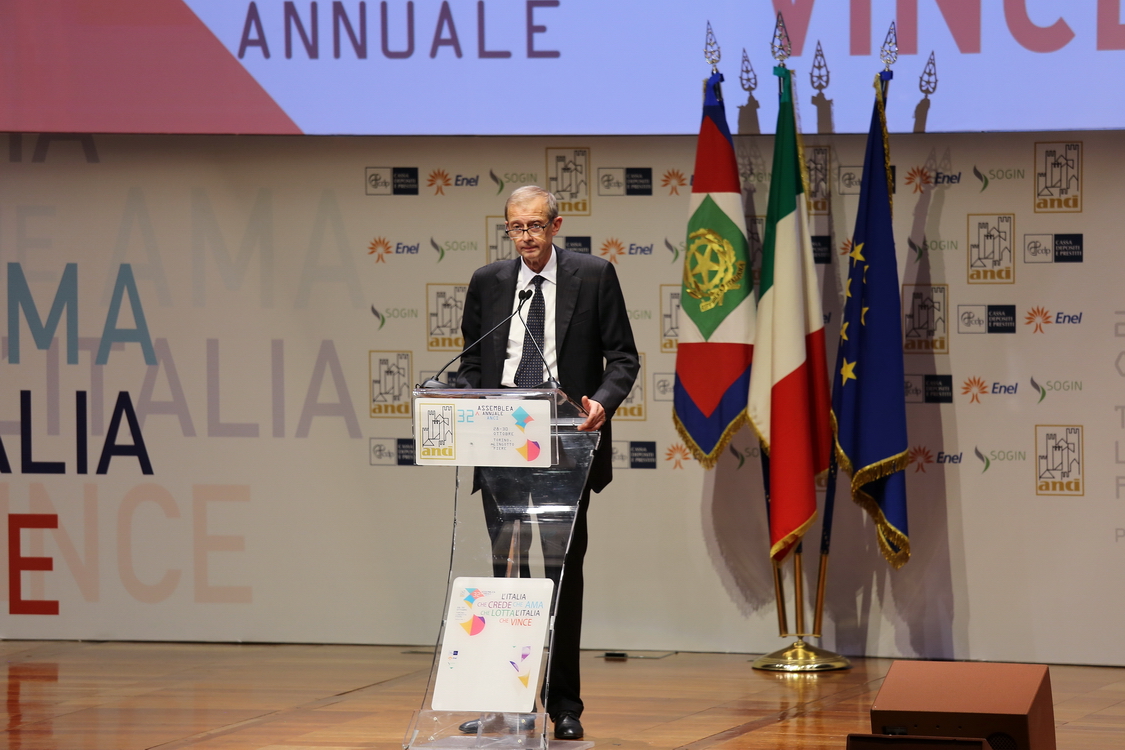 ANCI2015_100.JPG - Piero Fassino (Sindaco di Torino, Presidente ANCI)  Conclude la 32.ma Assemblea Nazionale ANCI a Torino Lingotto Fiere