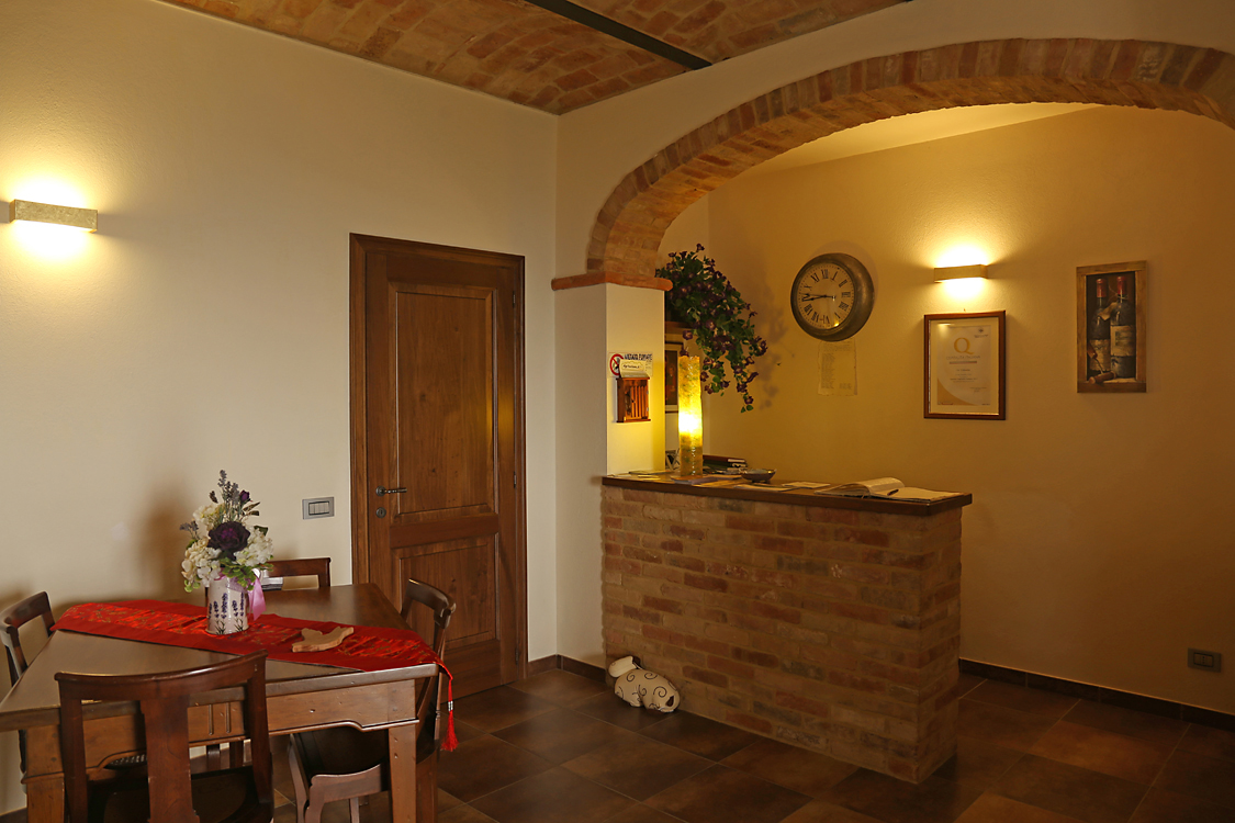 CàColomba_19.jpg - Agriturismo Cà Colomba - San Damiano d'Asti - La reception