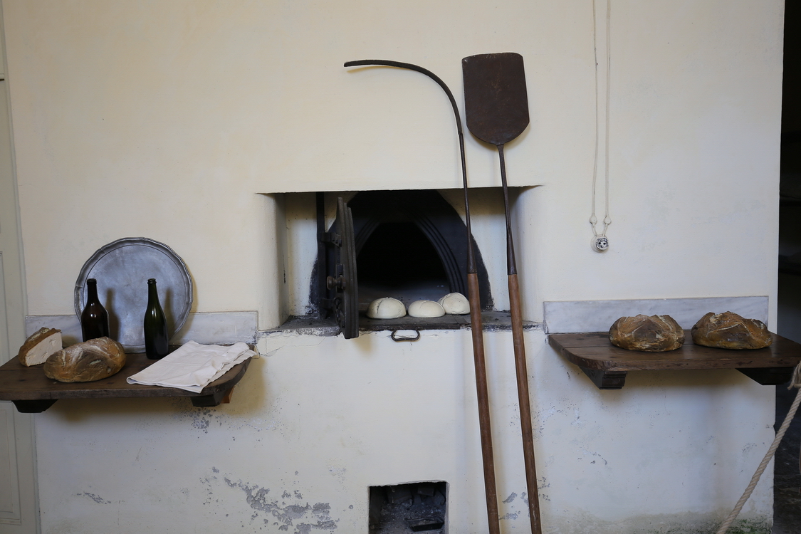 CastelloRacconigi_153.JPG - Le cucine   Il forno