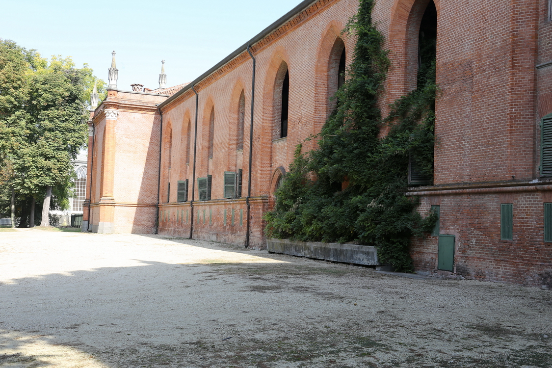 CastelloRacconigi_188.JPG - La Margaria - Interno cortile