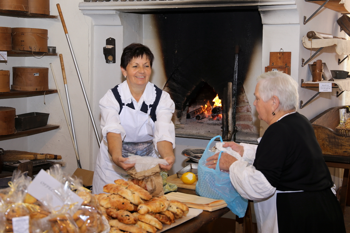 Cisterna_43.JPG - Antichi mestieri: il forno