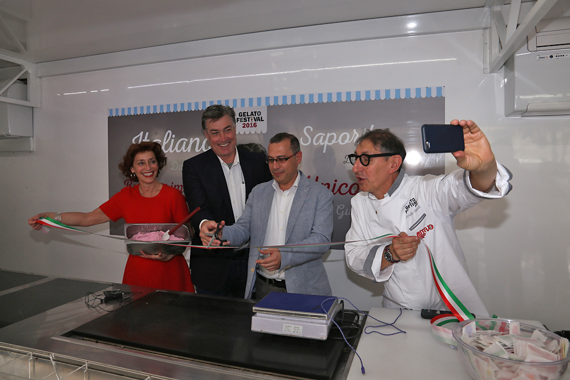 GelatoFestival2016_159.jpg - Il taglio del nastro ufficializza l'apertura del Gelato Festival 2016