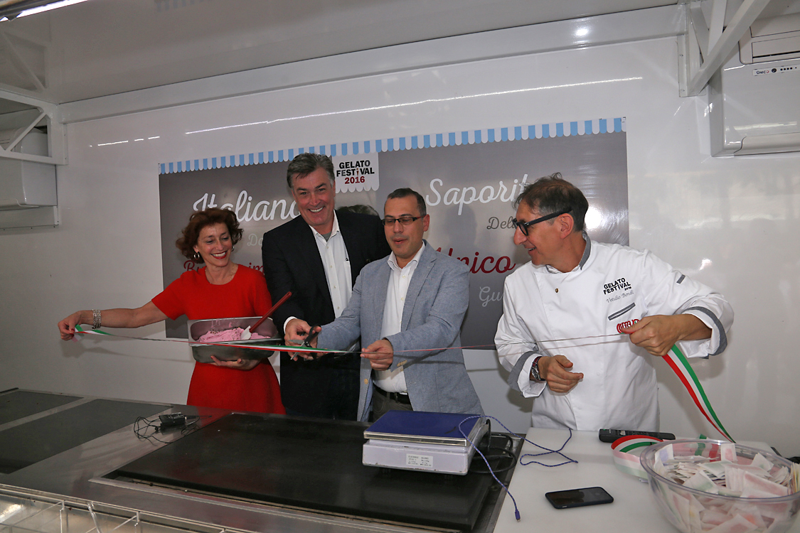 GelatoFestival2016_163.jpg - Il taglio del nastro ufficializza l'apertura del Gelato Festival 2016