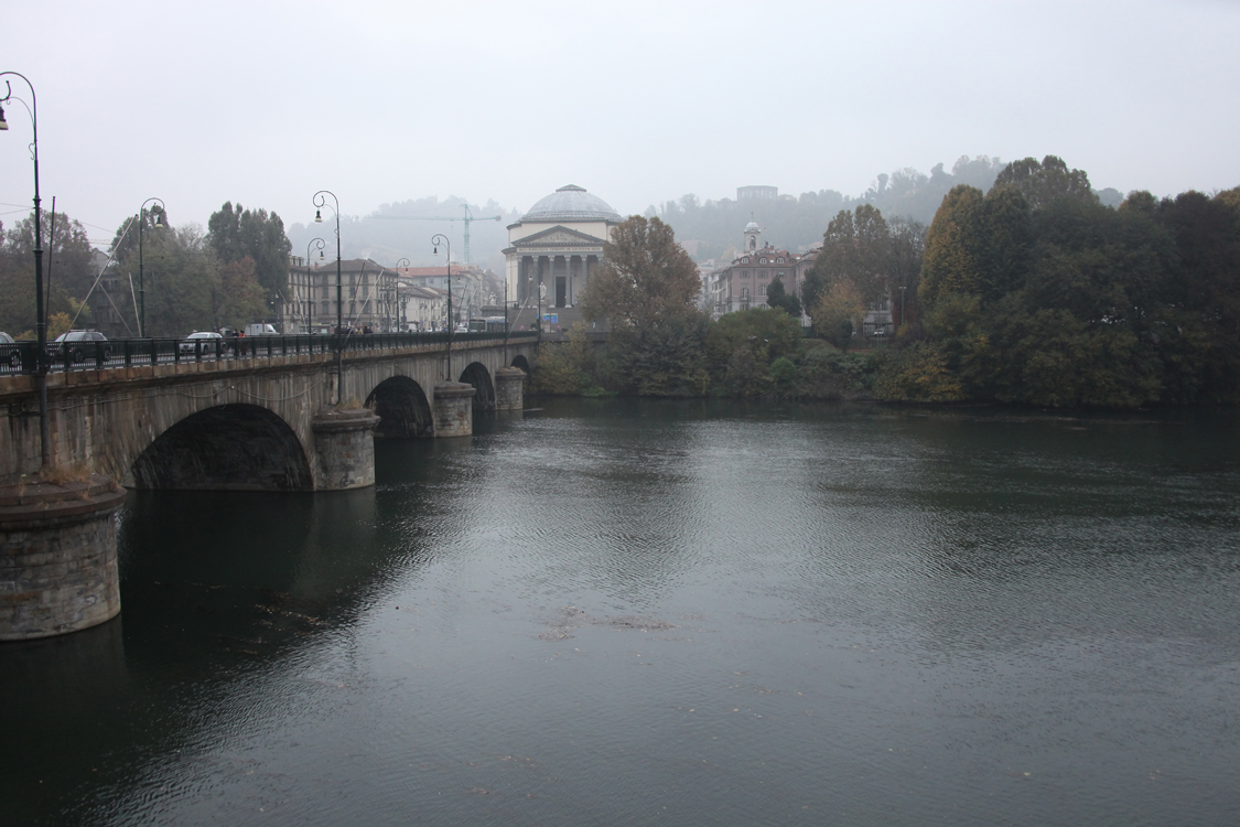 InAutunno_01.jpg - Torino - Gran Madre - Nebbia