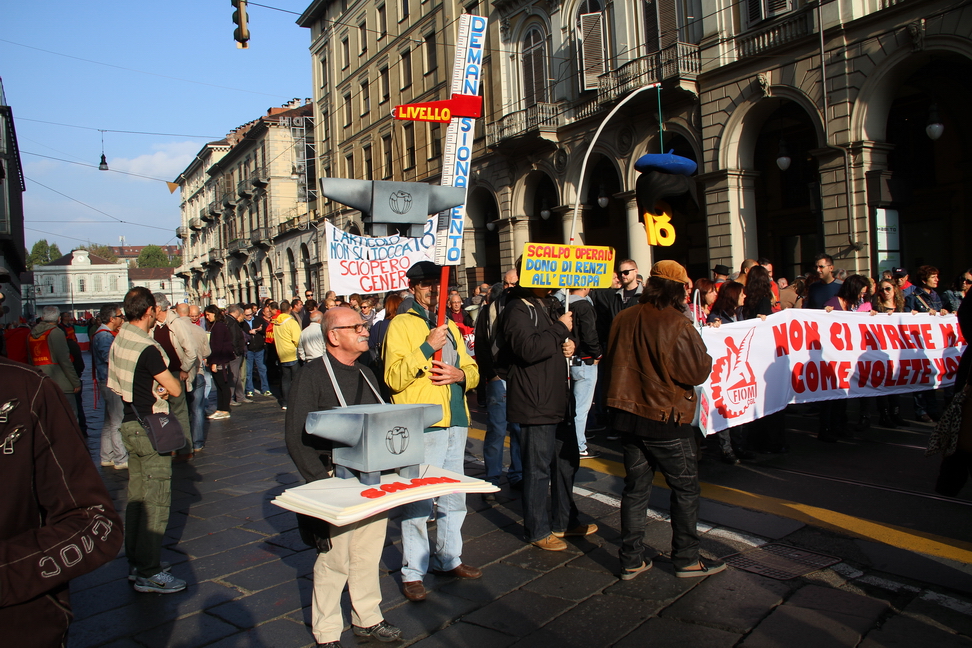 InGiro_20.JPG - Voci di un corteo