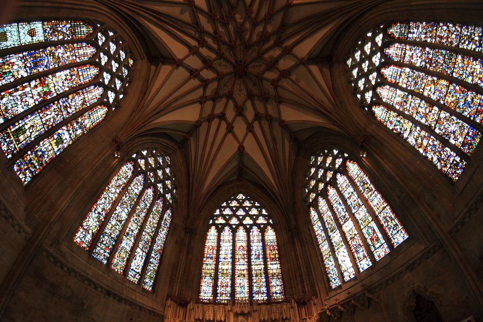 56.JPG - Anche l'interno della cattedrale è tanto grande quanto spettacolare.