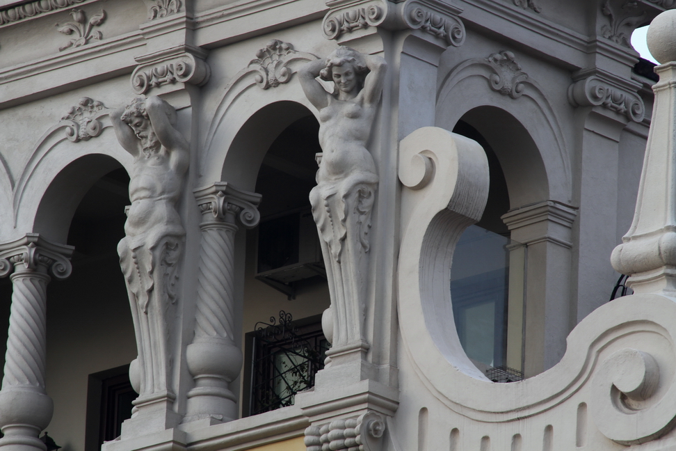 Nuvole_348.JPG - Torino - Corso Vittorio Emanuele - Particolare.