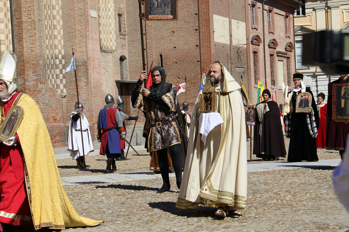 308.JPG - San Damiano - Il culto dei santi protettori nella devozione medievale