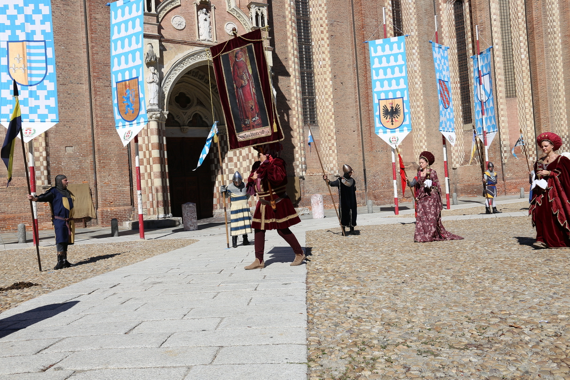 317.JPG - San Damiano - Il culto dei santi protettori nella devozione medievale