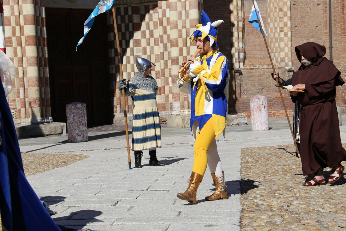 354.JPG - Castell'Alfero - Quadri di vita femminile in epoca medievale