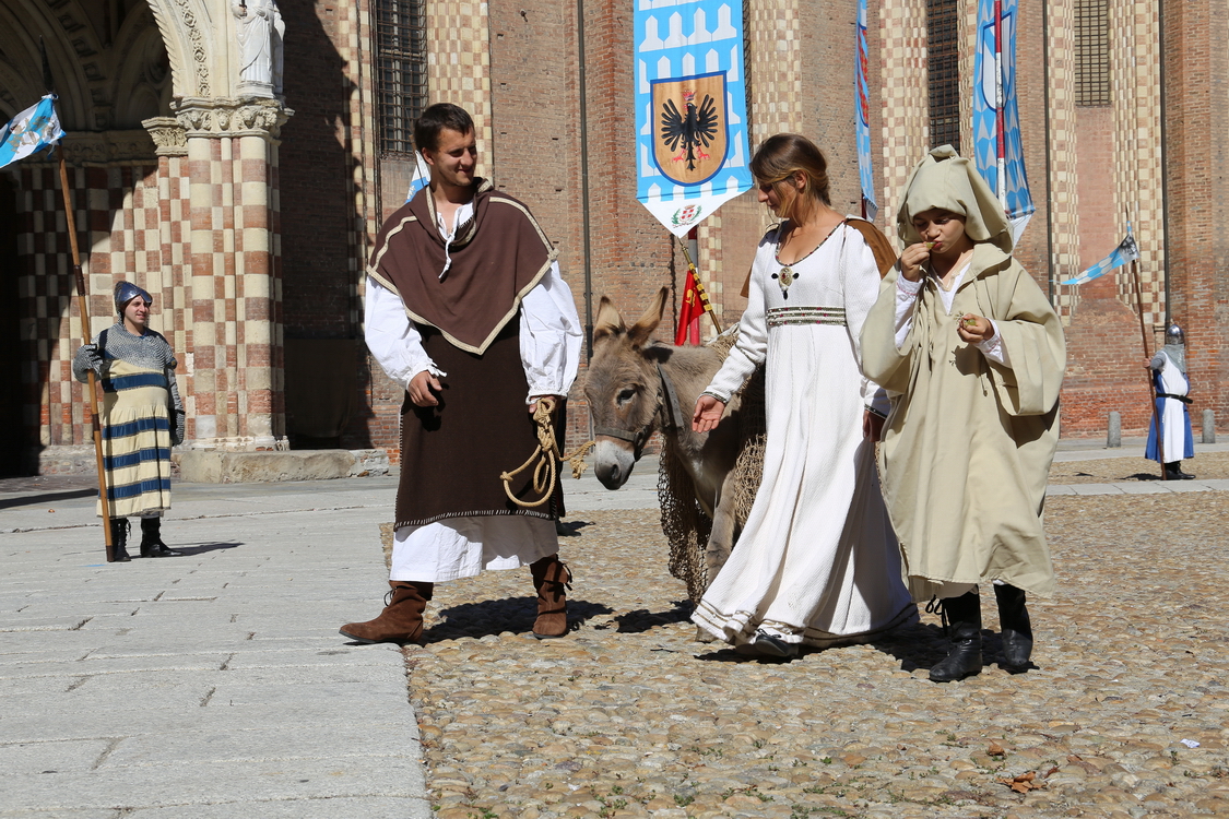 392.JPG - San Silvestro - Il cibo e la tavola ai tempi di Valentina Visconti