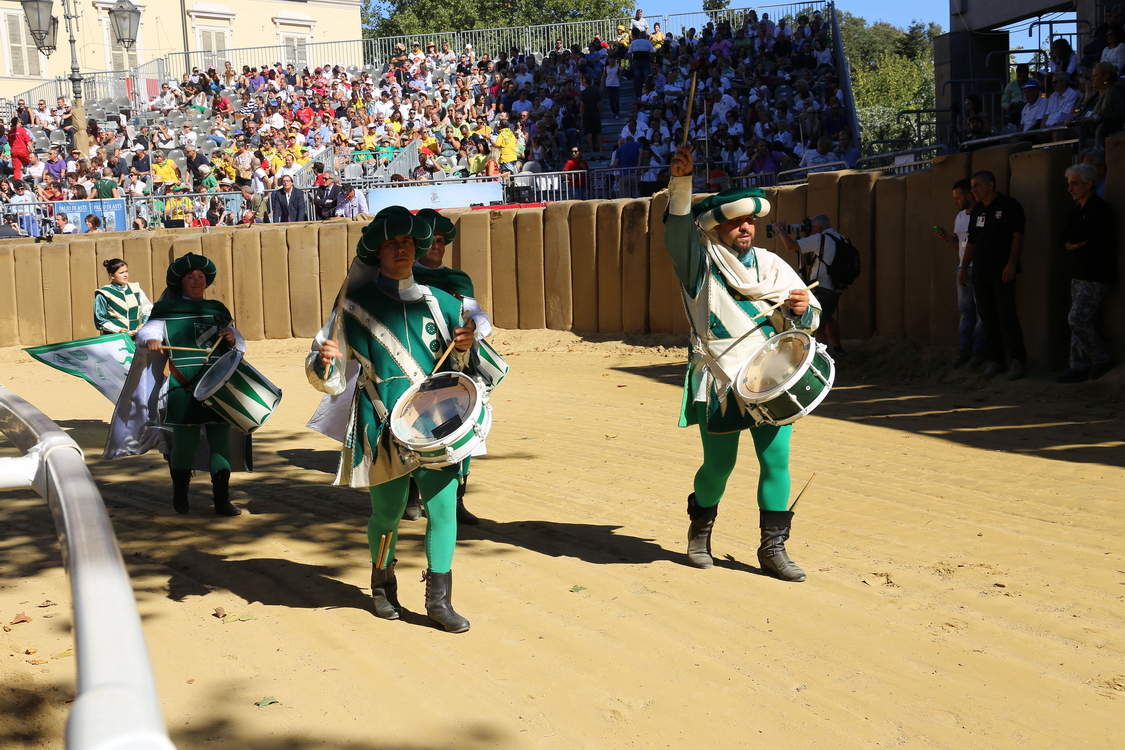 439.JPG - quello della corsa del palio.