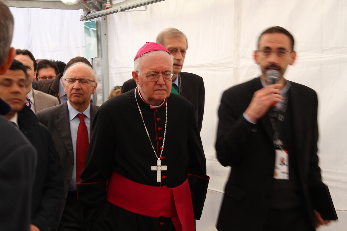 PresentazioneStampa_25.JPG - Monsignor Cesare Nosiglia e Piero Fassino, sindaco di Torino