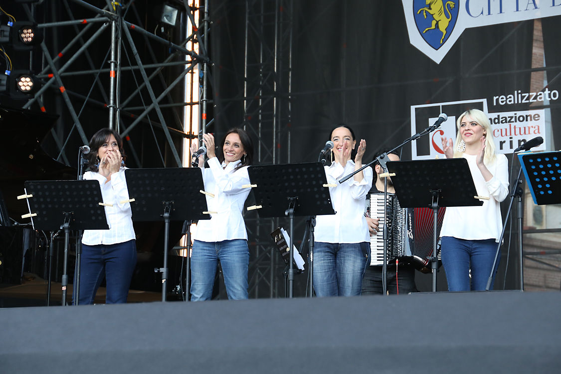 MinafrìcOrchestra&Faraualla_120.jpg