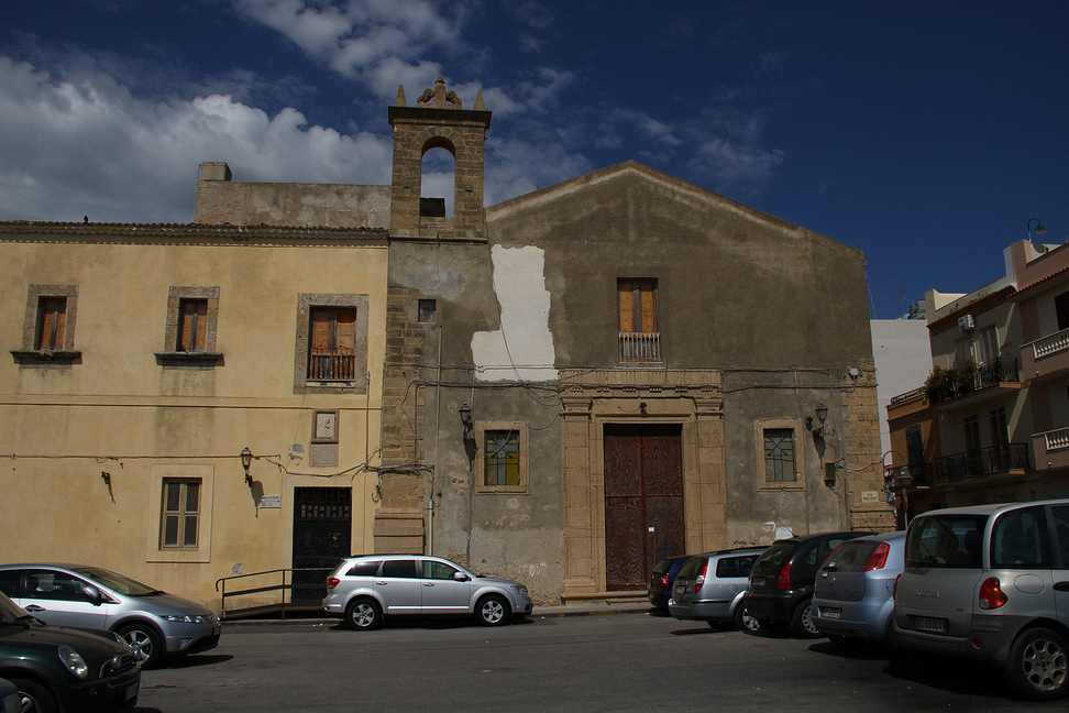 Sicilia_194.JPG - che portano ancora i segni dei sobbalzi furiosi della terra...