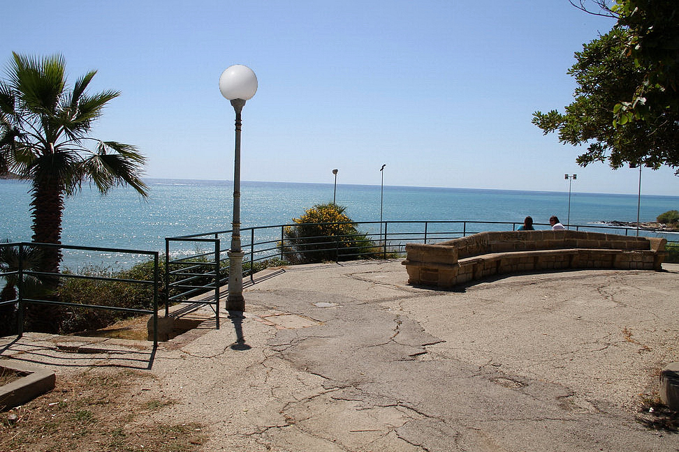 Sicilia_239.JPG - il percorso che ci porta sul mare...