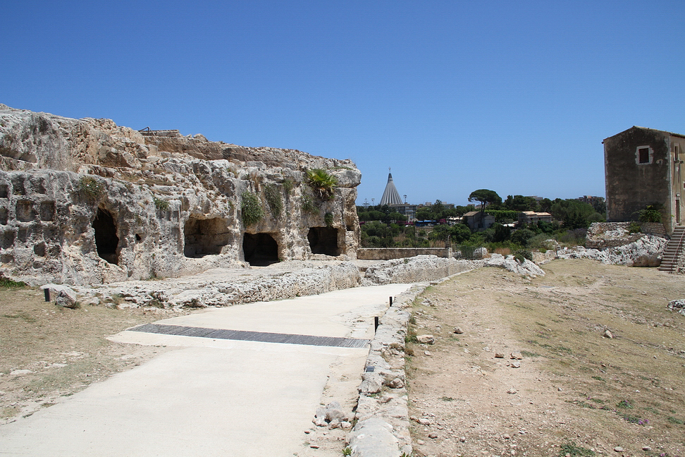 Sicilia_394.JPG - la Via dei Sepolcri...