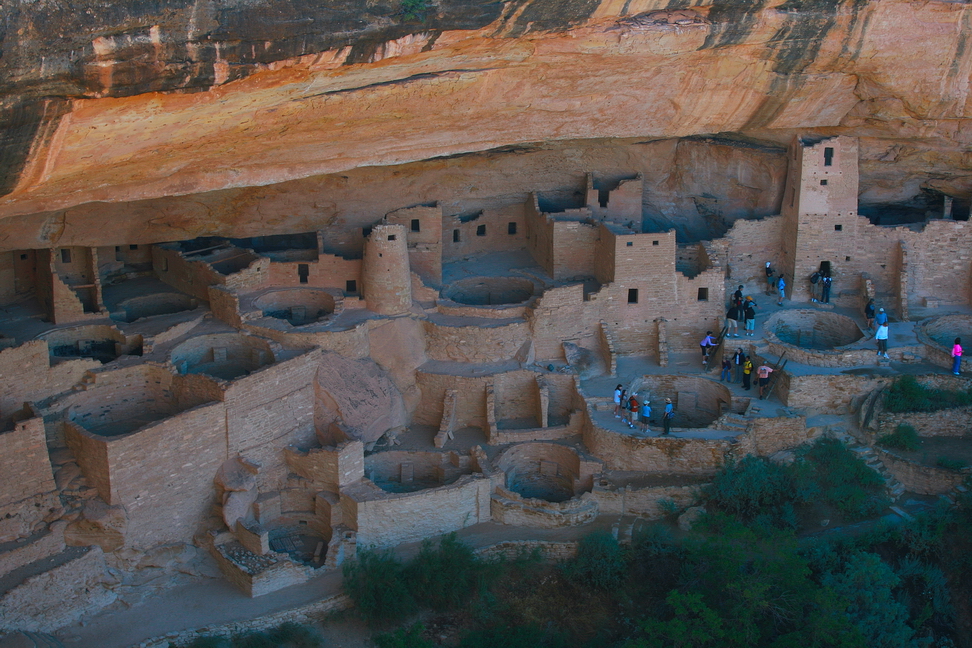 America_062.jpg - ...antichi "pueblo"…(Mesa Verde, Colorado)